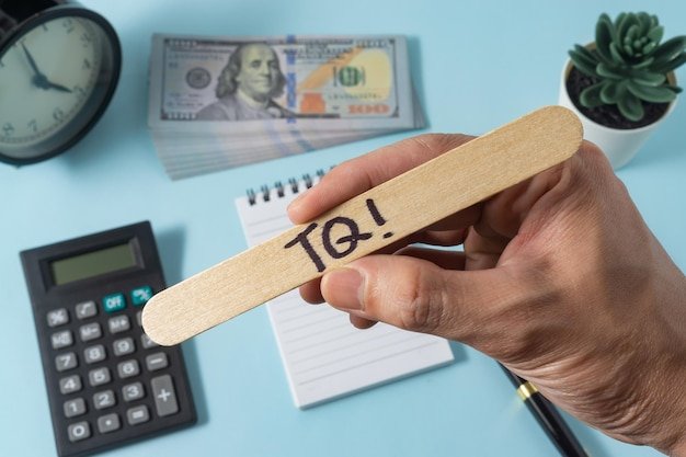 Pre-Tax or Roth 401(k) Contributions? A Tax-Rate Comparison